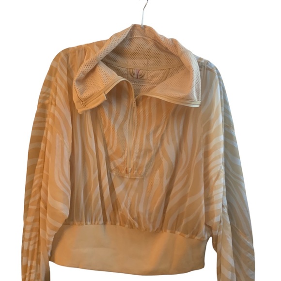 Free People Movement Tan Zebra Print Dolman Sleeve Pullover Windbreak - Picture 5 of 11